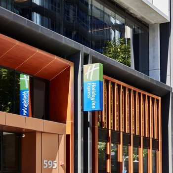 Holiday Inn Express Melbourne Little Collins