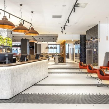 Holiday Inn Express Melbourne Little Collins