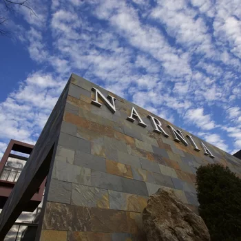 Bayhill Pool & Villa