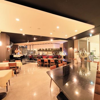 成田里士滿酒店