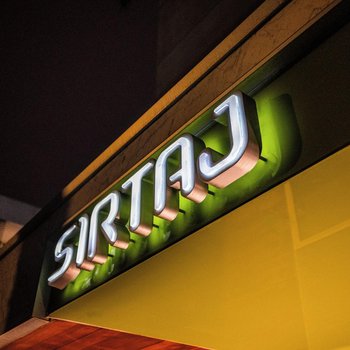 Sirtaj – Beverly Hills