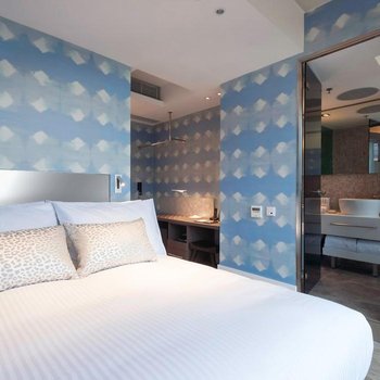 Mojo Nomad Aberdeen Harbour by Ovolo