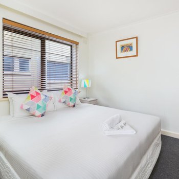 City Edge East Melbourne Apartment Hotel