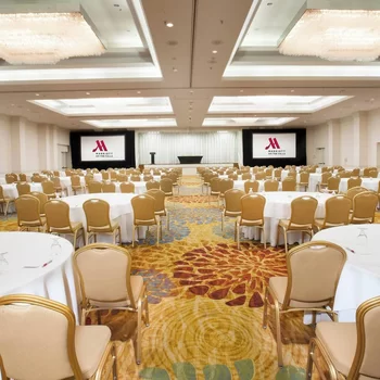 尼亞加拉瀑布萬豪酒店