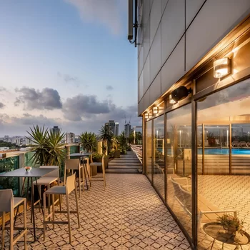 拉馬特甘溫德姆華美達酒店