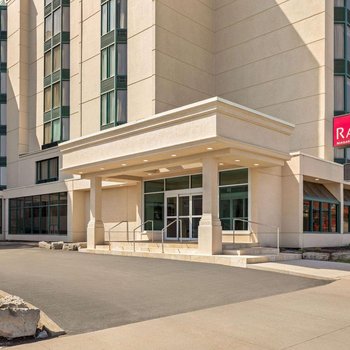 尼亞加拉瀑布附近華美達酒店