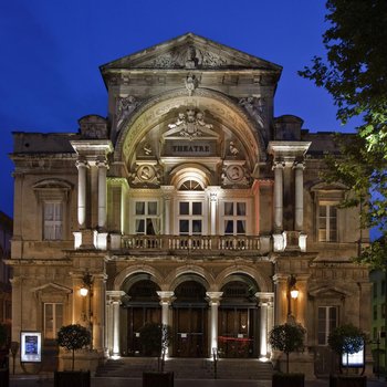 亞維儂中心教皇之城美居酒店