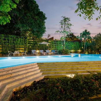 Parc Borough City Resort