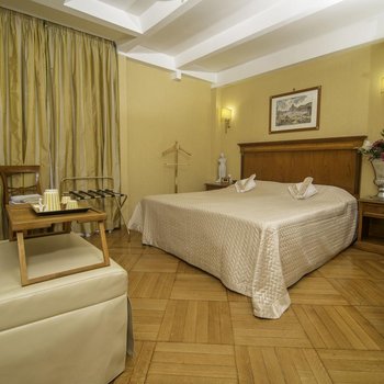 Luxury Rooms H 2000 Roma