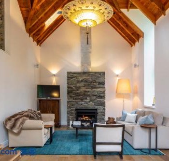 Taramea Arrowtown by Sotheby's Luxury Rental Homes