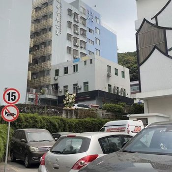 Woqu Service-Style Apartment (Shenzhen Liuxiandong)