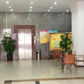 柳州金鹅大酒店,地址:柳南区广西壮族自治区柳州市飞鹅路81号,预订价格,联系电话,地址位置【同程酒店】