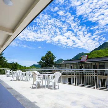 水墨汀溪农家乐怎么选？住进御荷山庄，吃住玩一站搞定的皖南慢生活