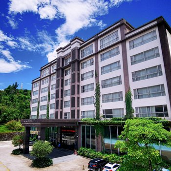 Phoenix Hill Hotel Dongguan (Golf Course Shop)