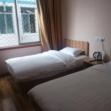 成都鑫运商务旅店