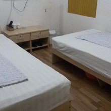 天恩旅馆(济南国际会展中心高新万达广场店)