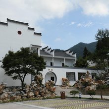 九华山六泉山庄