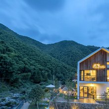 花漾HUAYANG·山野溪畔亲子度假美墅(莫干山镇店)