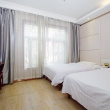 鸿泰之星宾馆(兰州张掖路店)