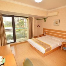 湘捷酒店(东风公司地铁站武汉体育中心店)