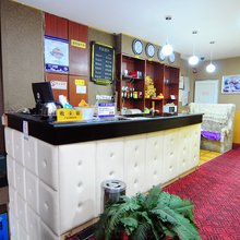 金海岸宾馆(台东步行街店)