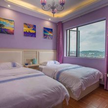 浪漫时光客栈(张家界火车站店)