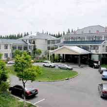 上海龙群度假村