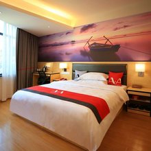 A&A Room华东酒店(资兴东江湖店)