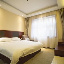 西乡山河大酒店