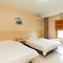 如皋日月客房