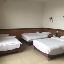 澄江伍峰怡园旅馆