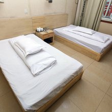 亚金快捷宾馆(合肥火车站长淮地铁站店)