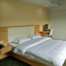 安化凯旋酒店
