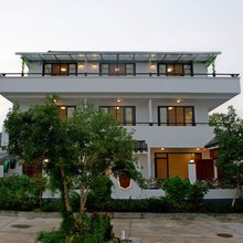 湖沁舍客栈