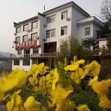 歙县深渡观景依楼农庄