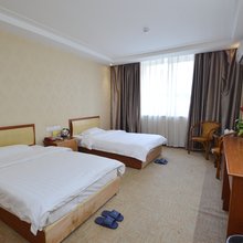 定远聚富商务宾馆(定远汽车站店)