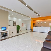 泰安尚德假日酒店(长城路店)