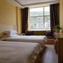 西宁锦华假日宾馆