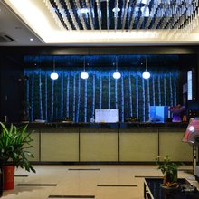万云假日酒店(萍乡绿荫广场店)
