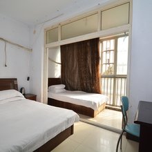 郑州恒源宾馆(十里铺地铁站店)