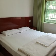雅安顺凤旅馆