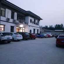 张华满家乐客栈