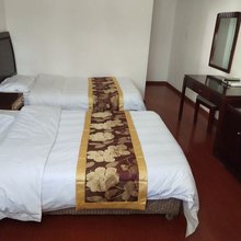 小金齐运宾馆
