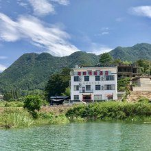 黄山湖畔明阁酒店