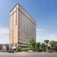 长沙金雅国际酒店(长沙马栏山文创园鸭子铺地铁站店)