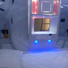 郑州国贸·时尚太空舱宾馆