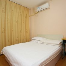 安图顺时针时尚宾馆