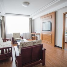 西乌旗嘉亿商务酒店