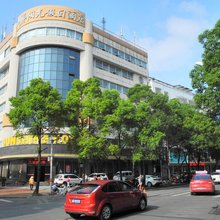 石首阳光假日酒店