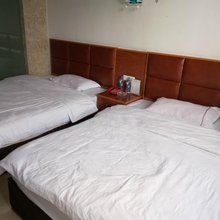 黄平艳飞商务酒店